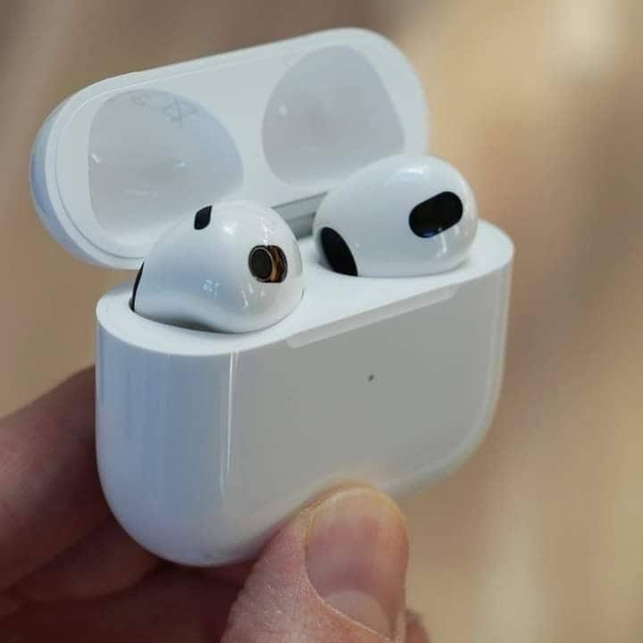 airpods pro - free delivery in 2 days